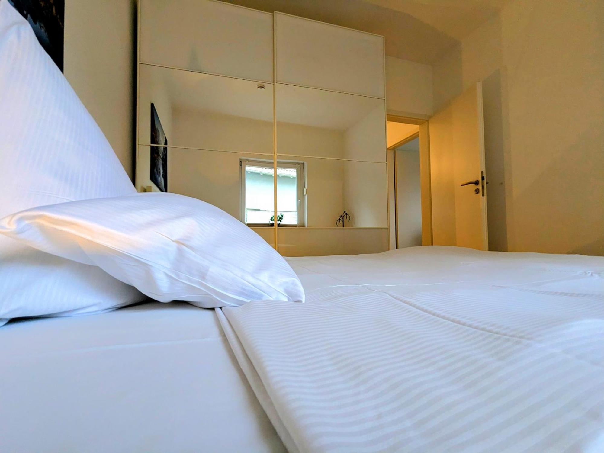 55Qm Messe Wohnung, Trade Fair, 6 Minuten Zur Messe ラインシュテッテン エクステリア 写真